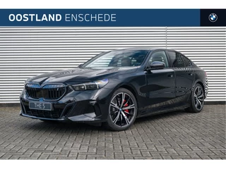 BMW i5 eDrive40 M Sport / Panoramadak / Trekhaak / Bowers & Wilkins / Achteruitrijcamera / Adaptieve LED / Stoelventilatie / M Sportonderstel