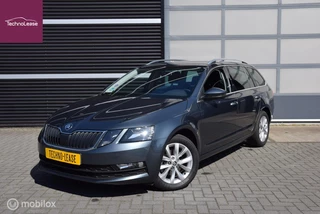 Hoofdafbeelding Škoda Octavia Skoda Octavia Combi 1.0 TSI Greentech Business Edition Trekhaak, DAB+,  Apple Carplay/Android auto