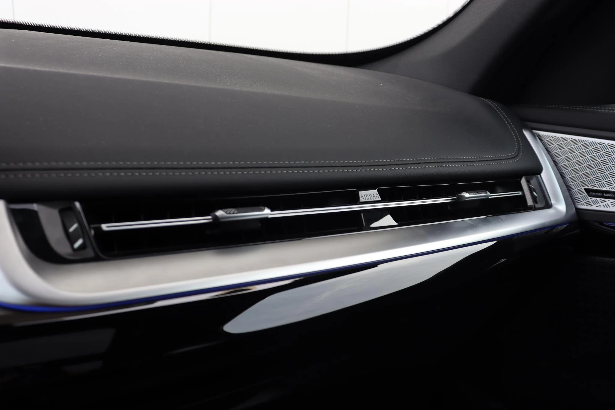 Hoofdafbeelding BMW iX1