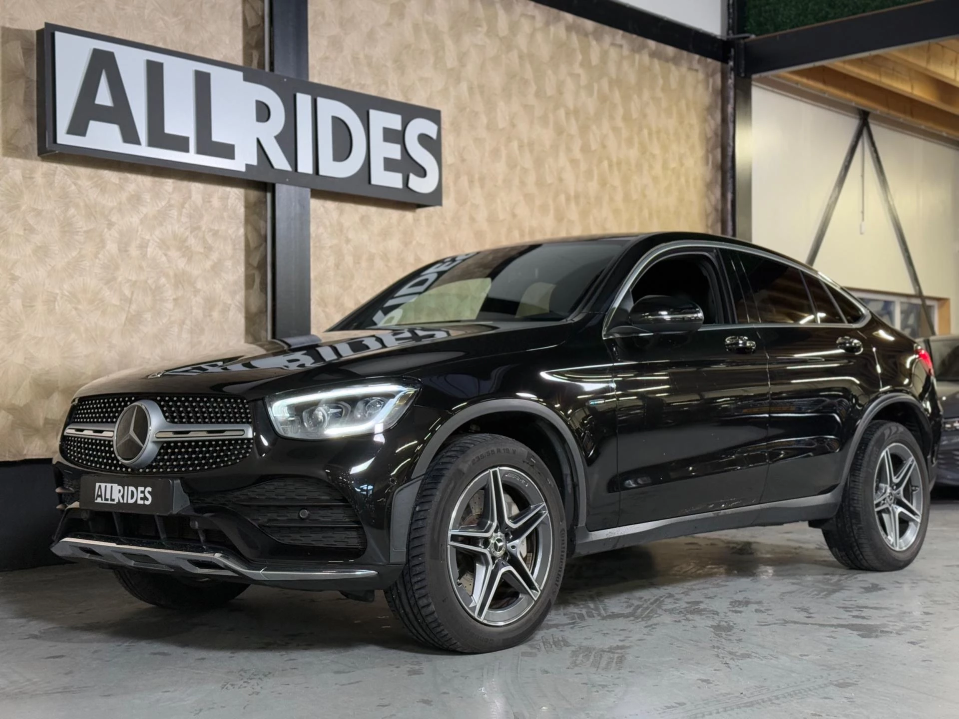 Hoofdafbeelding Mercedes-Benz GLC