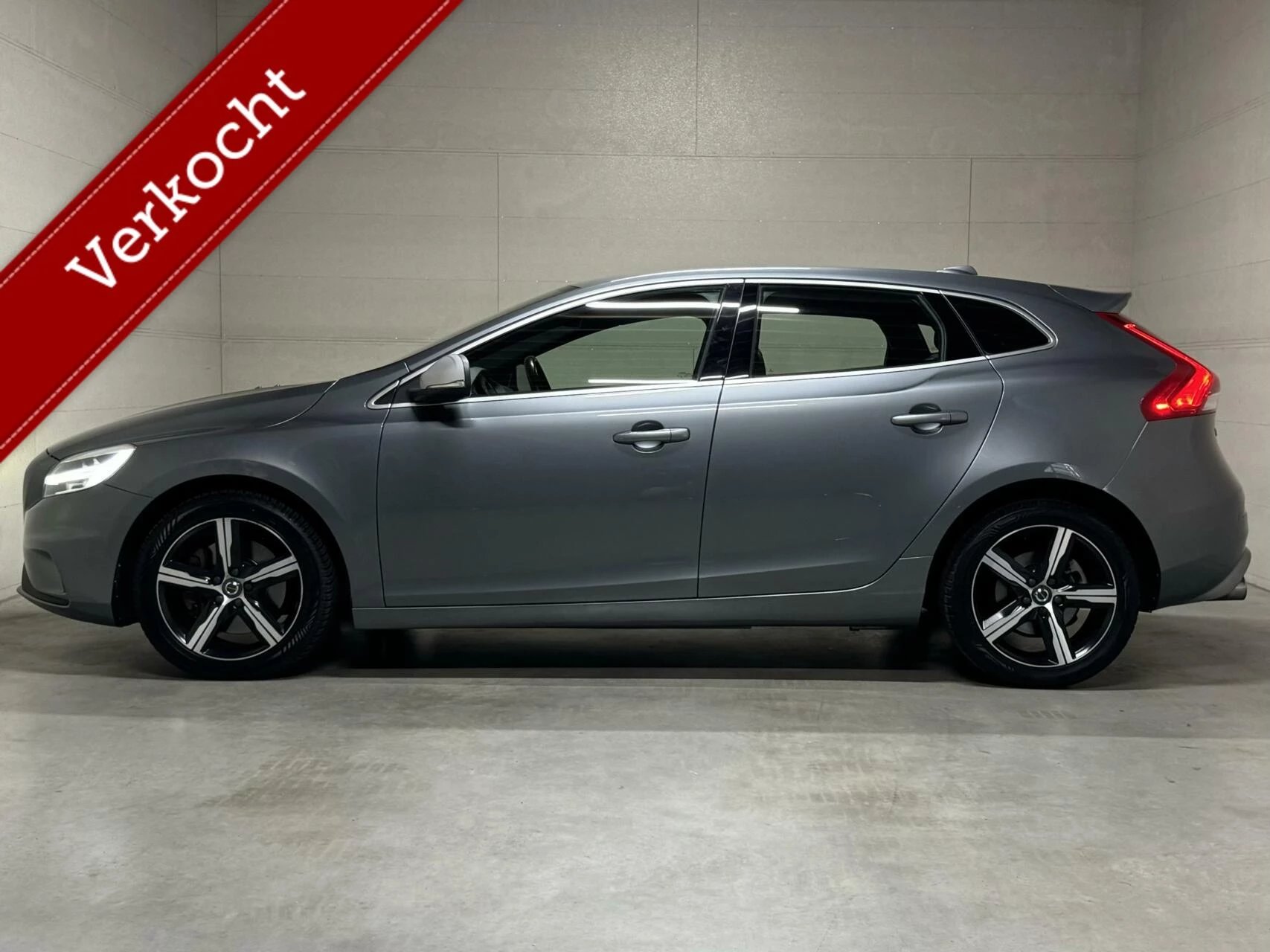 Hoofdafbeelding Volvo V40