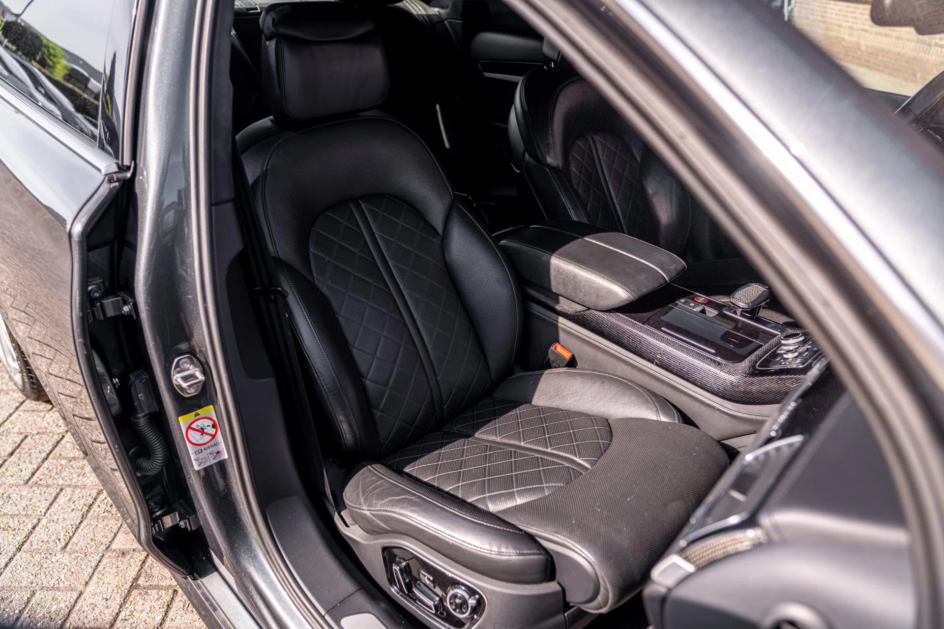 Hoofdafbeelding Audi S8