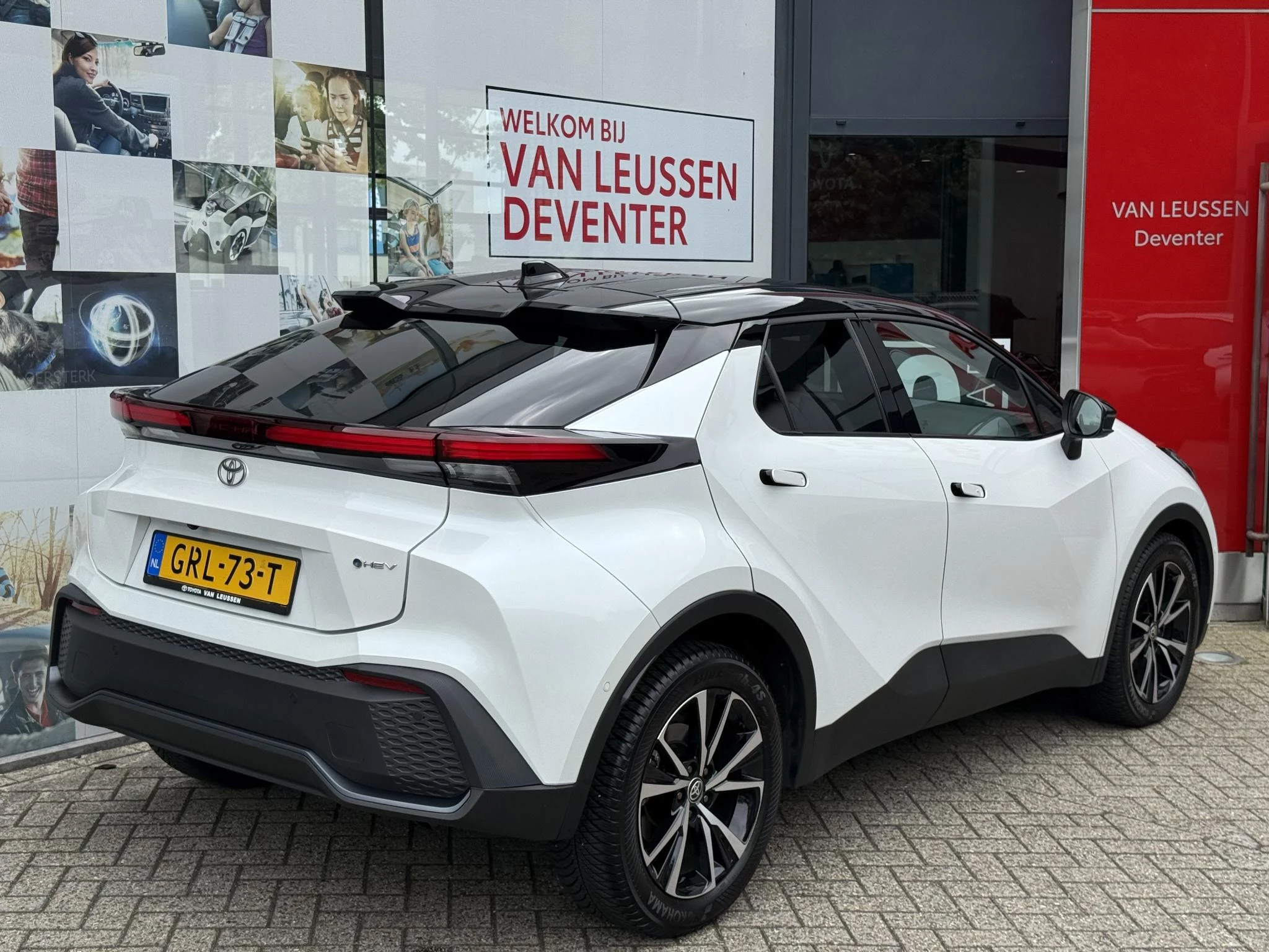Hoofdafbeelding Toyota C-HR
