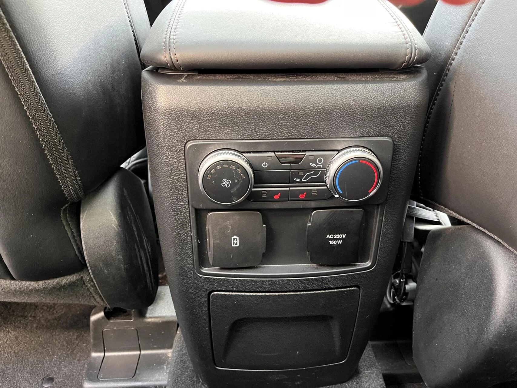 Hoofdafbeelding Ford Explorer