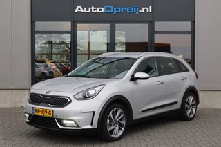 Hoofdafbeelding Kia Niro Kia Niro 1.6 GD Hybrid AUTOMAAT First Edition NAVI, Camera, Dealer onderhouden