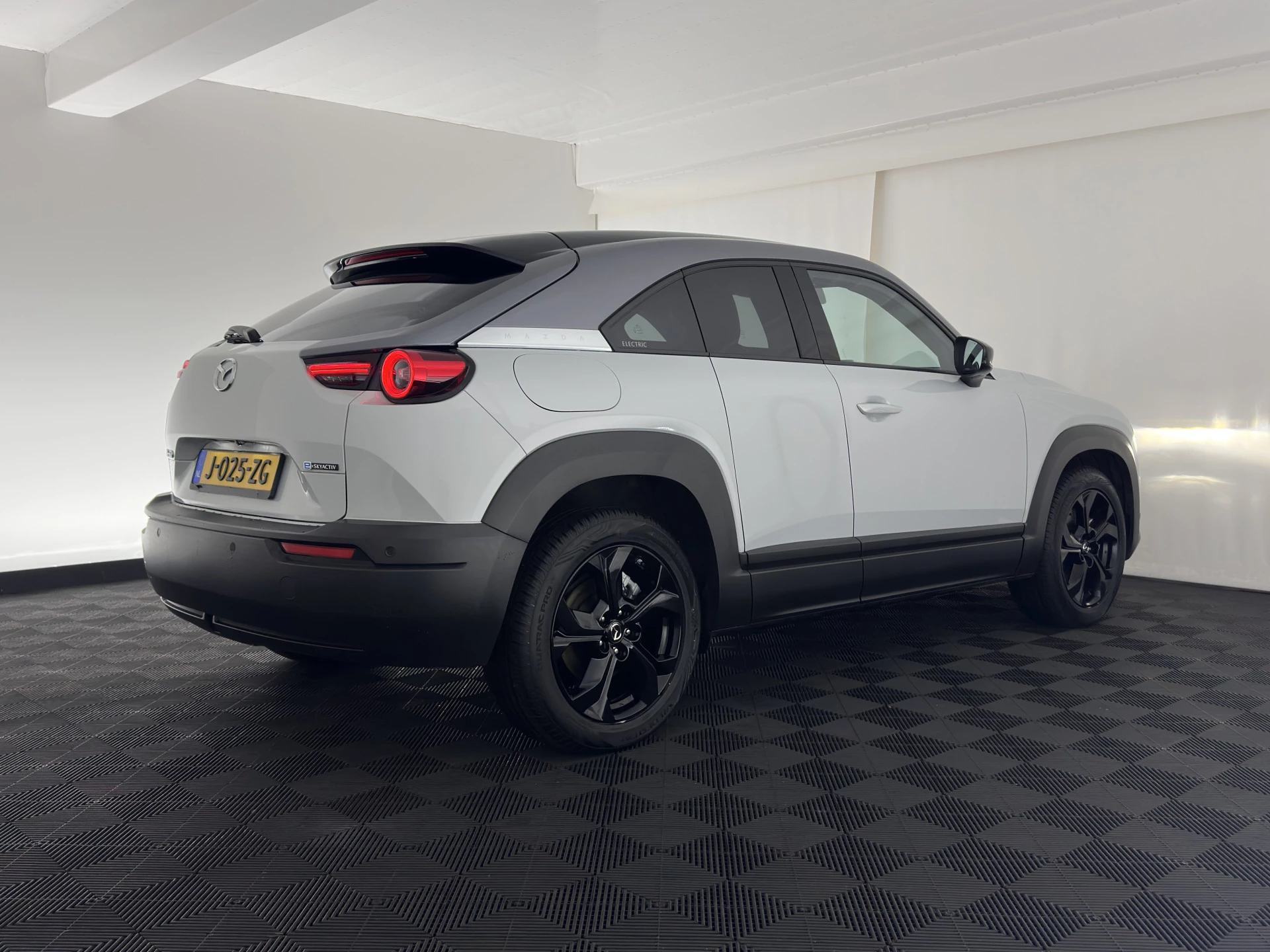 Hoofdafbeelding Mazda MX-30