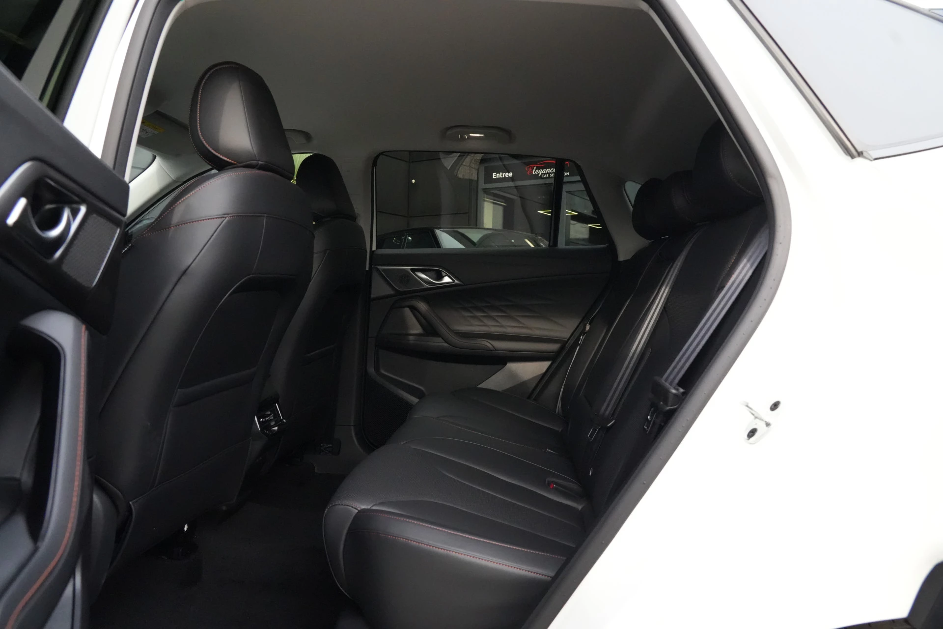 Hoofdafbeelding MG HS