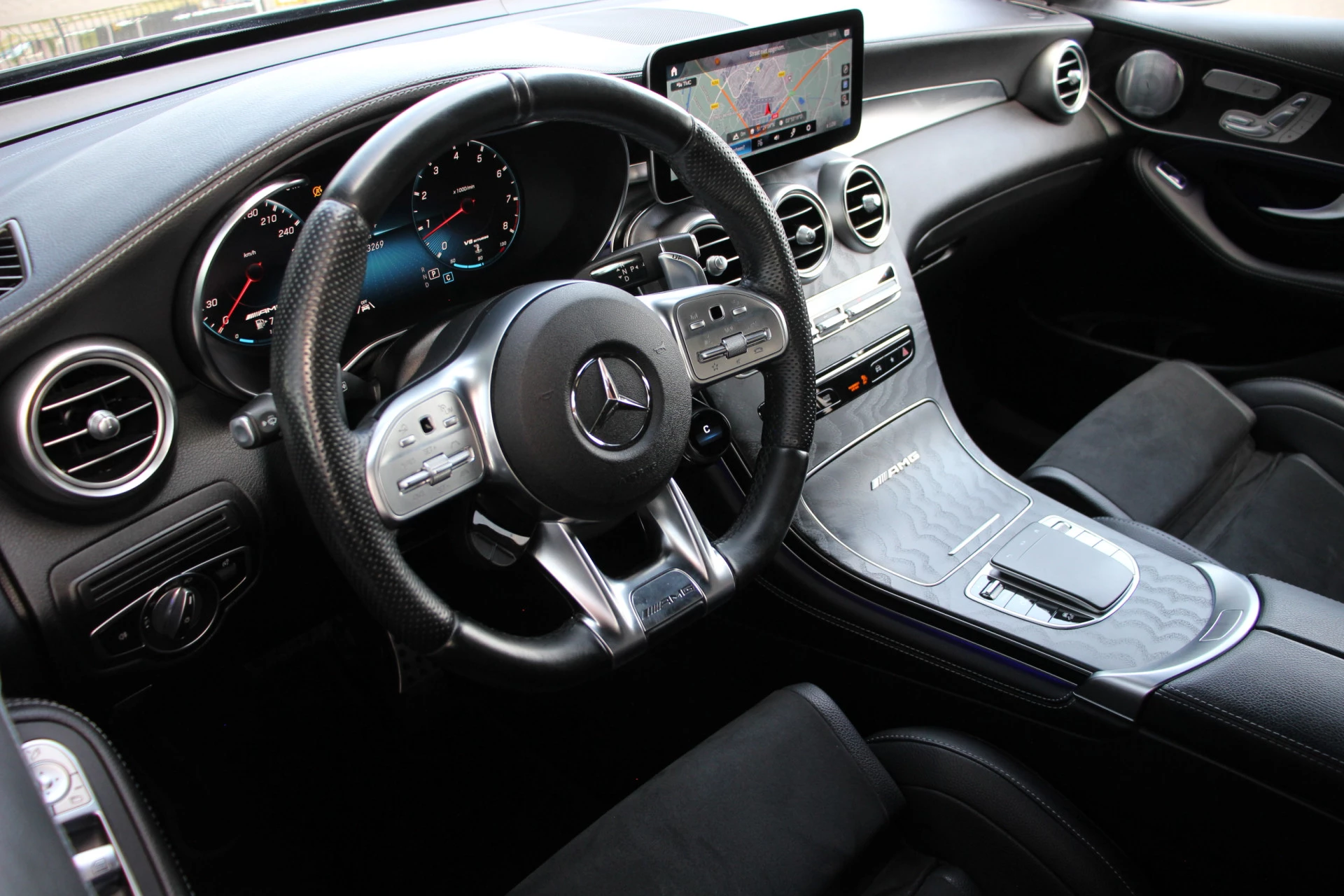 Hoofdafbeelding Mercedes-Benz GLC