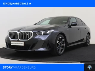 BMW i5 eDrive40 M Sport / Adaptief onderstel professional / Adaptieve LED / Stoelventilatie / Comfort Access / Parking Assistant / Adaptieve Cruise Control