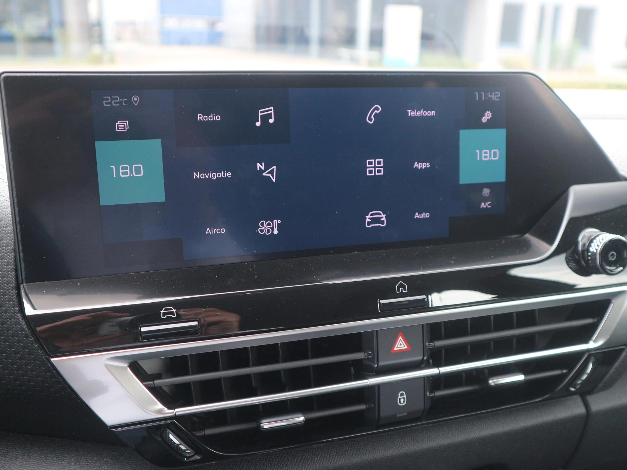 Hoofdafbeelding Citroën ë-C4