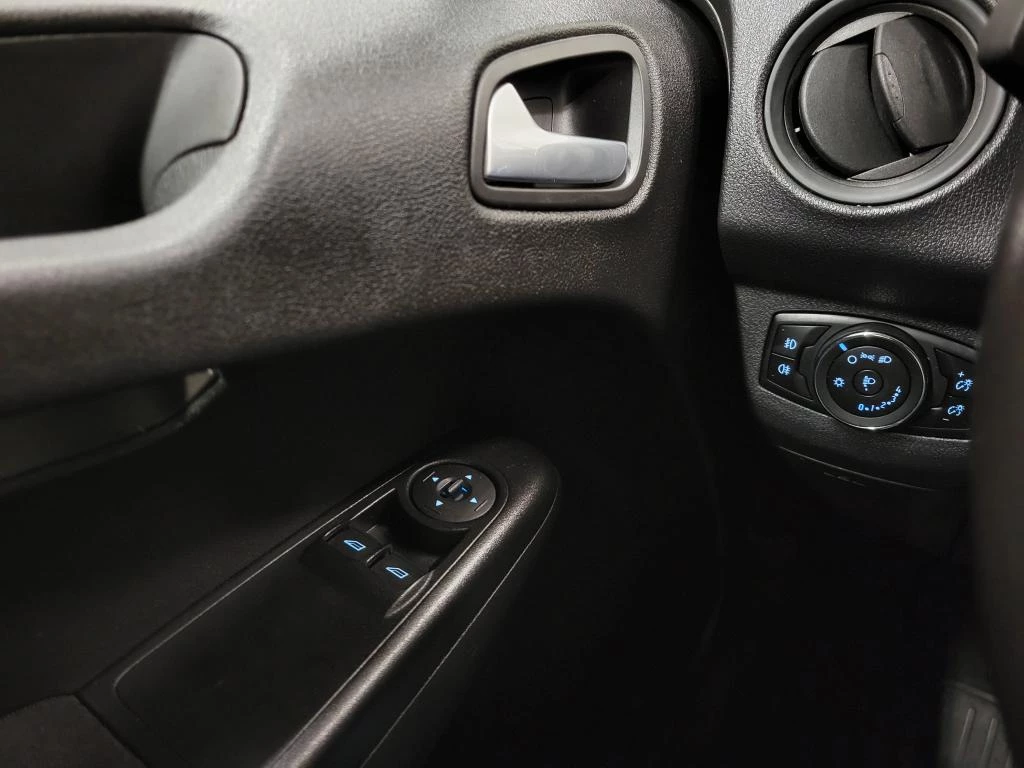 Hoofdafbeelding Ford Transit Courier
