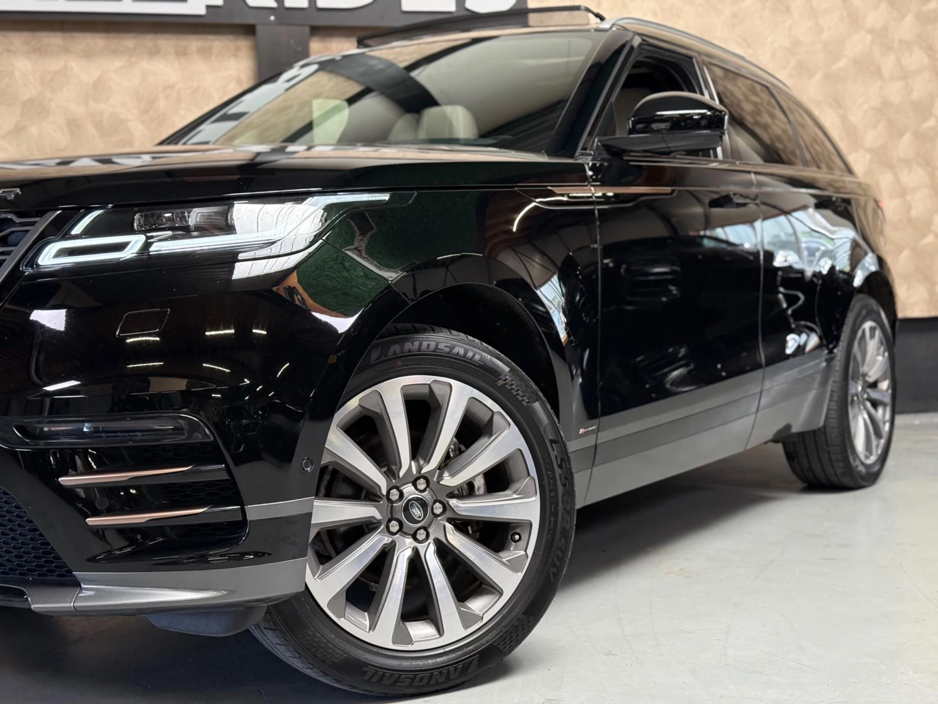 Hoofdafbeelding Land Rover Range Rover Velar