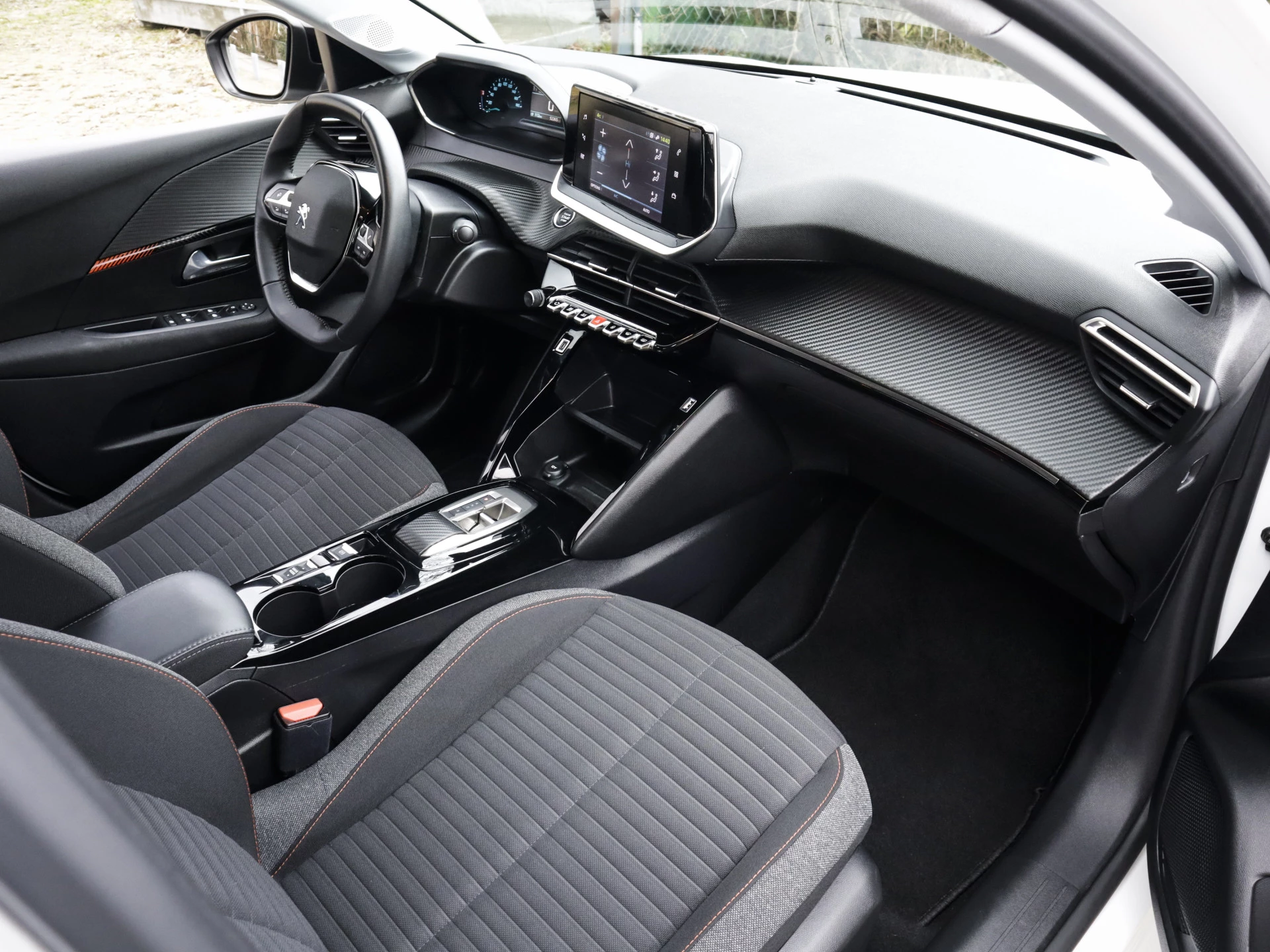 Hoofdafbeelding Peugeot e-208