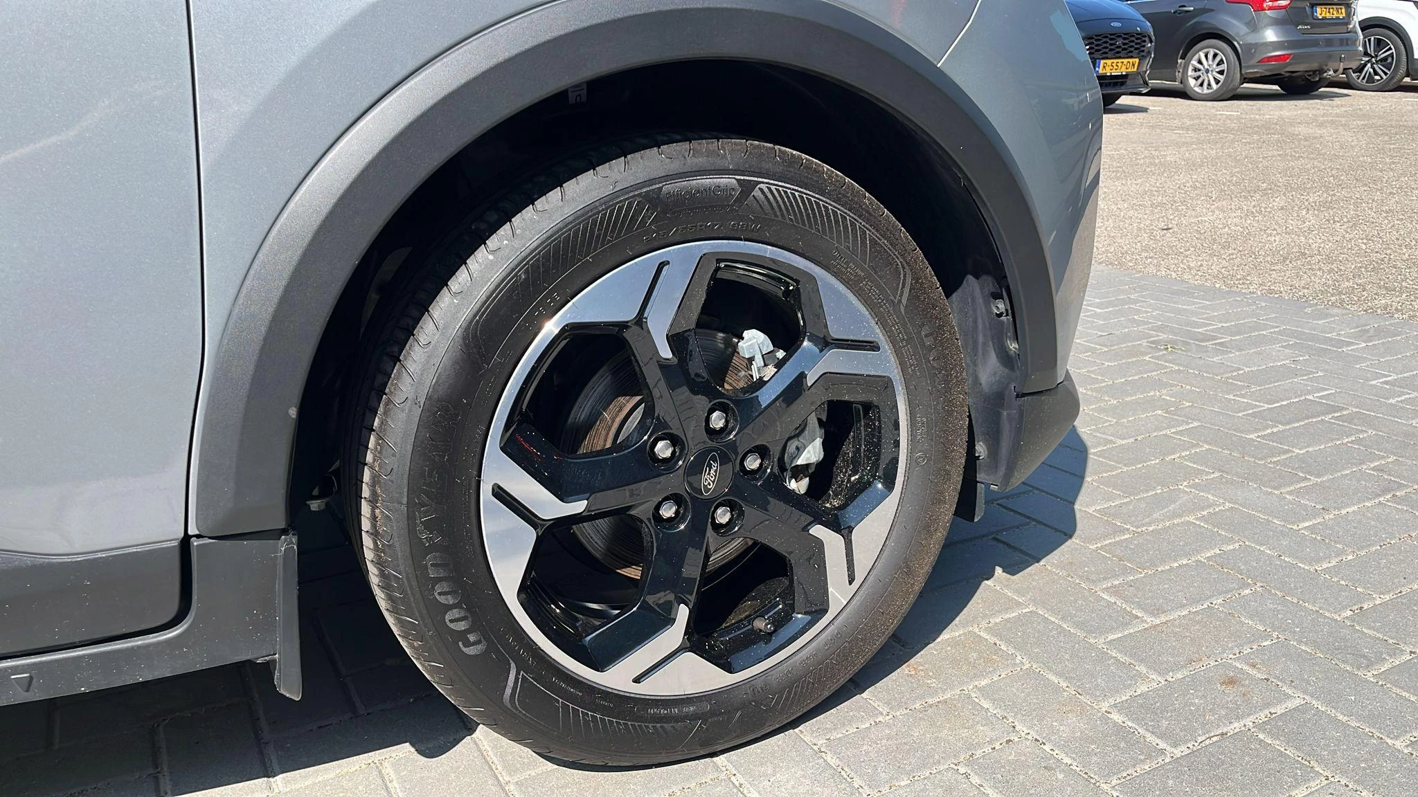 Hoofdafbeelding Ford Transit Courier