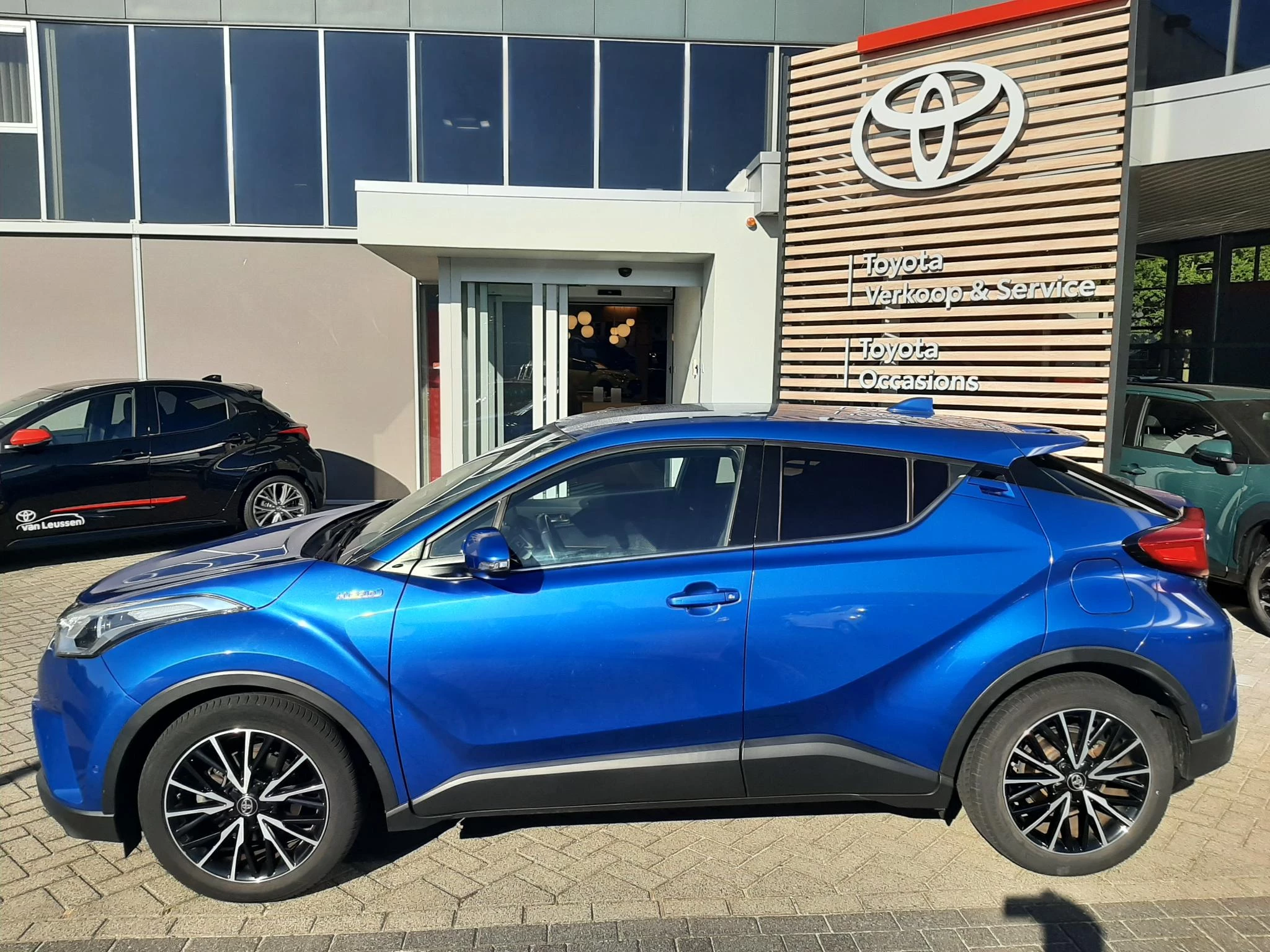 Hoofdafbeelding Toyota C-HR