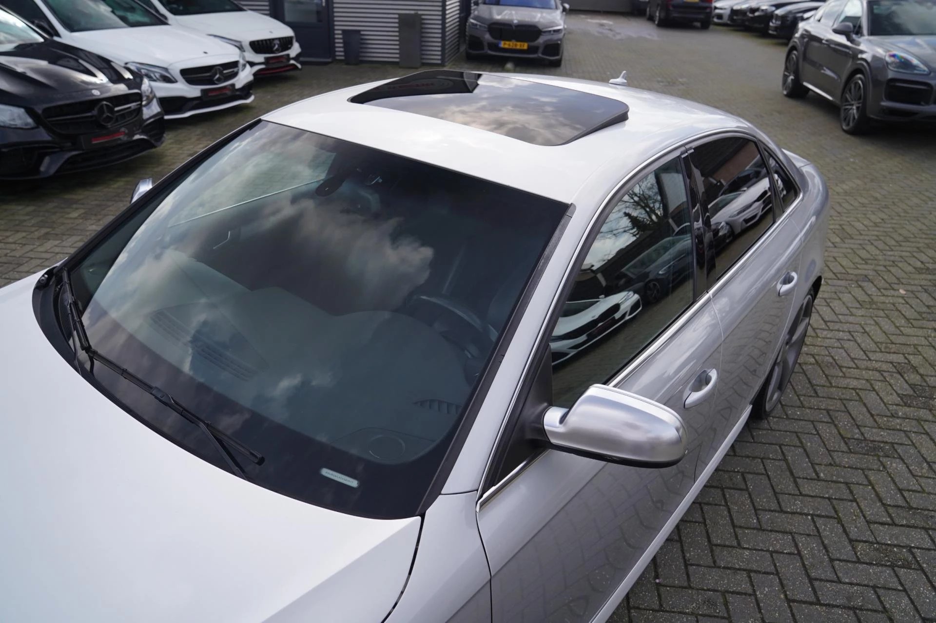 Hoofdafbeelding Audi S4