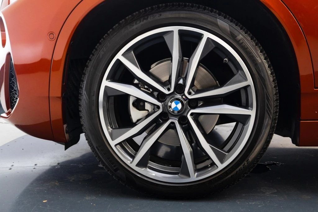 Hoofdafbeelding BMW X2