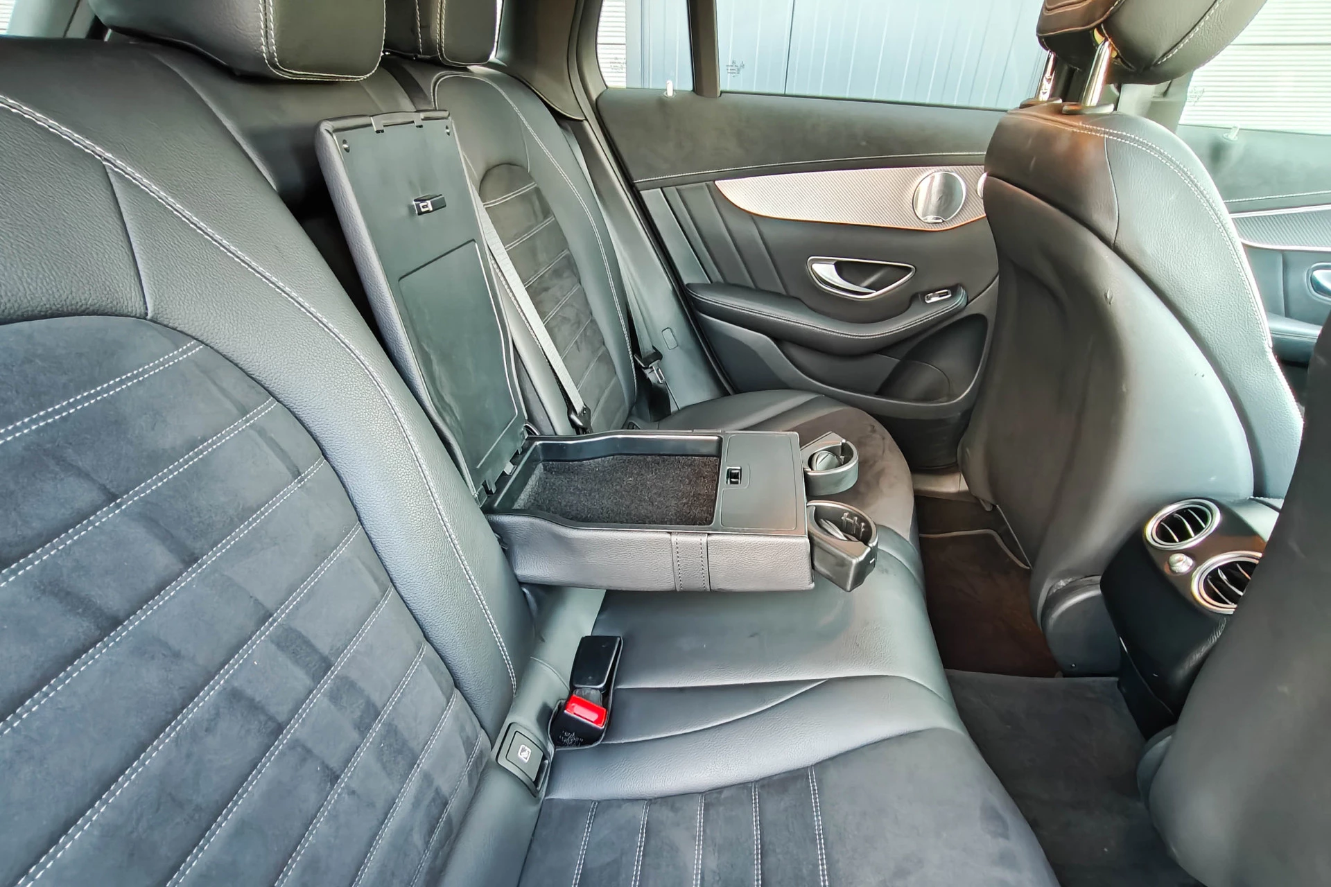 Hoofdafbeelding Mercedes-Benz EQC
