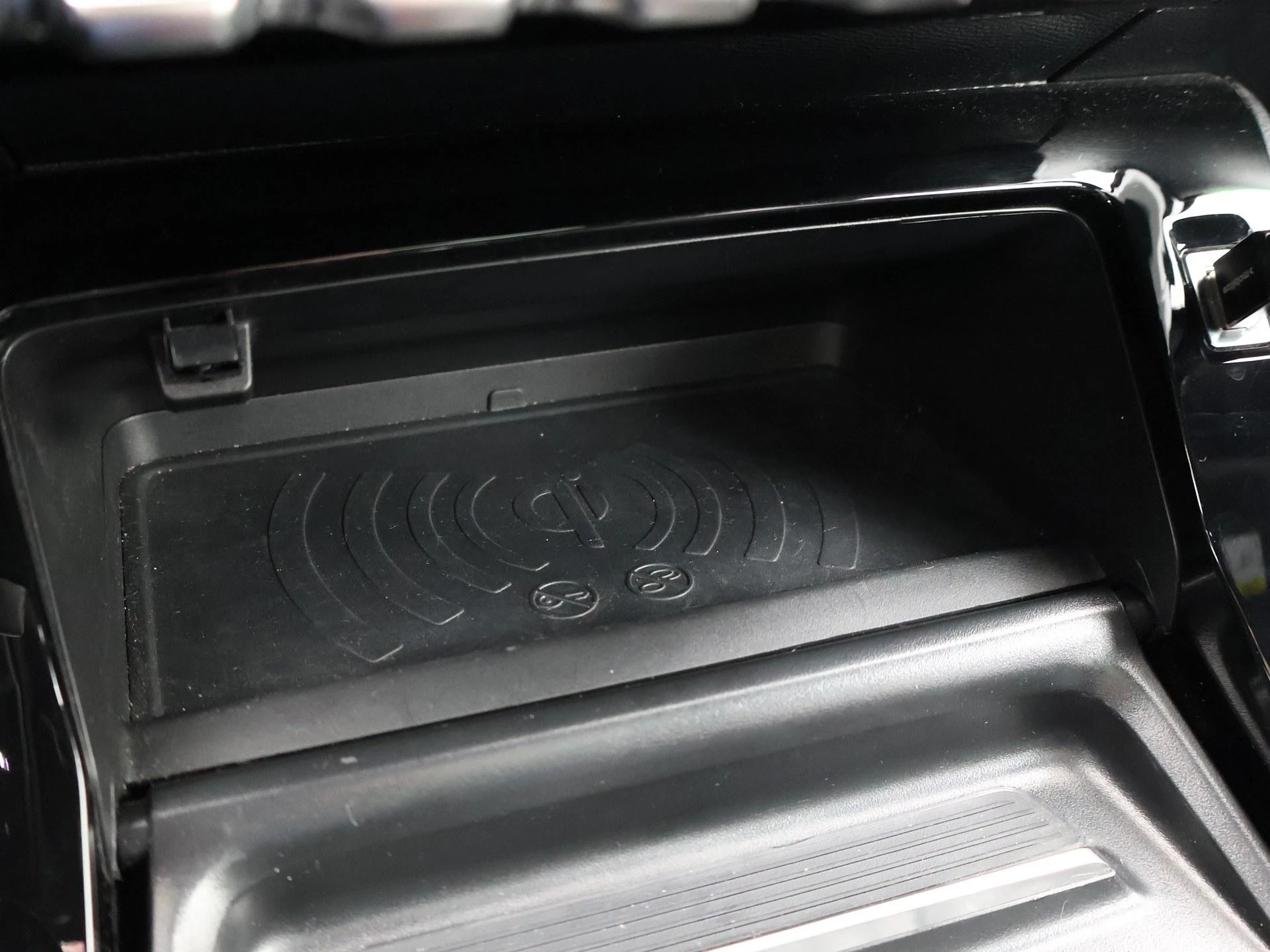 Hoofdafbeelding Peugeot e-2008