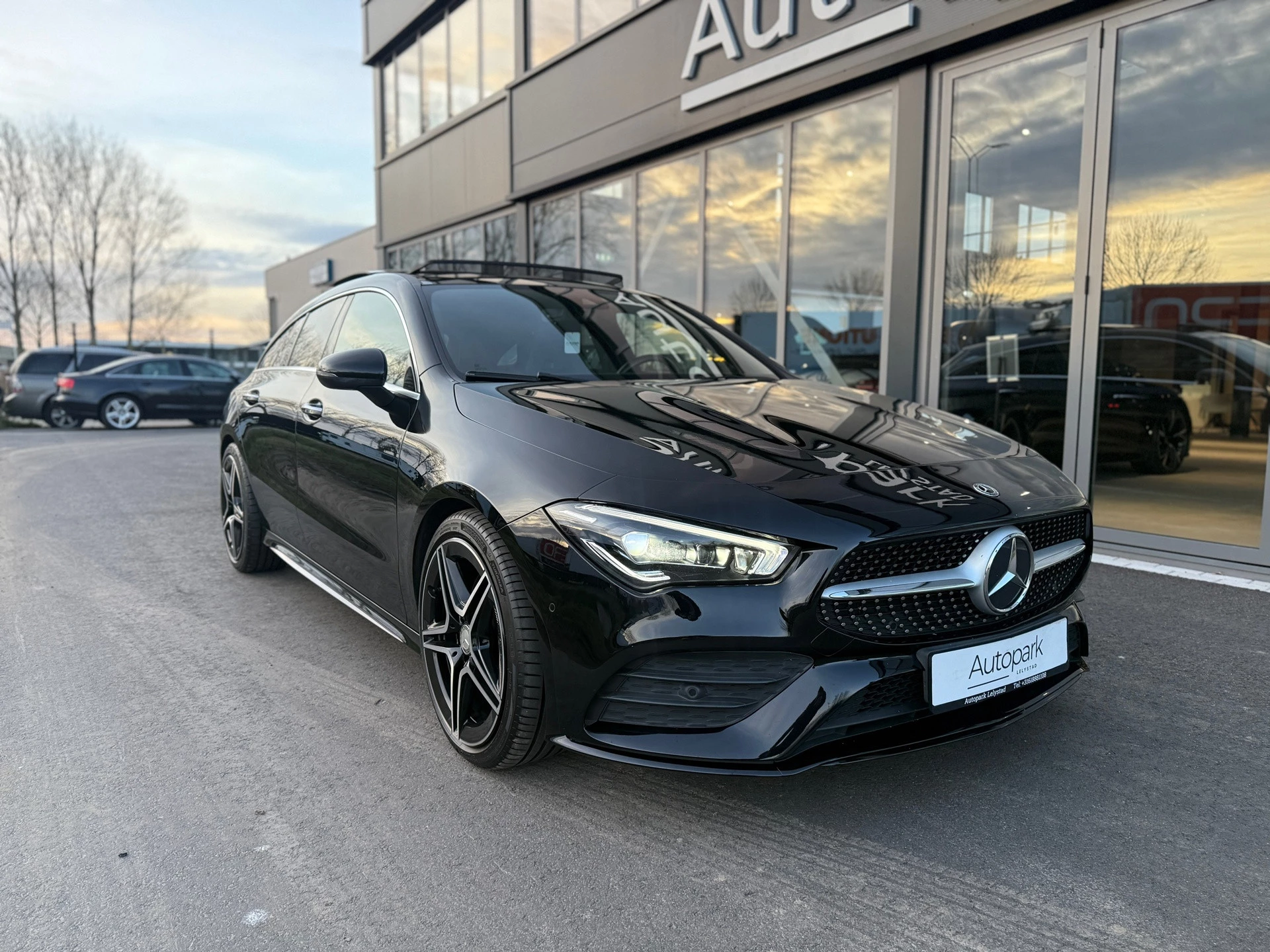 Hoofdafbeelding Mercedes-Benz CLA