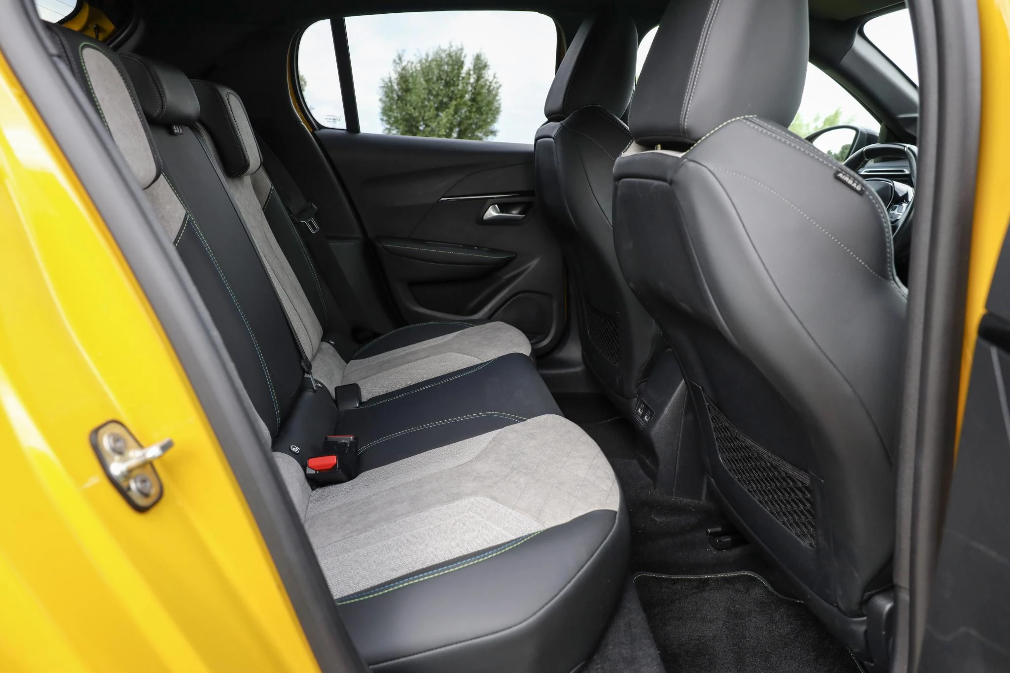 Hoofdafbeelding Peugeot e-208