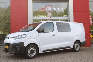 Hoofdafbeelding Citroën ë-Jumpy Citroen ë-Jumpy L3 136PK AUTOMAAT DC 75 kWh | 18 STUKS OP VOORRAAD! | DUBBELE CABINE | NAVIGATIE 10" TOUCHSCREEN | APPLE CARPLAY/ANDROID AUTO | ACHTERUITRIJ CAMERA | CRUISE CONTROL | 6-ZITS | REGEN/LICHT SENSOR | DAB+ RADIO | NIEUWE BUS! |