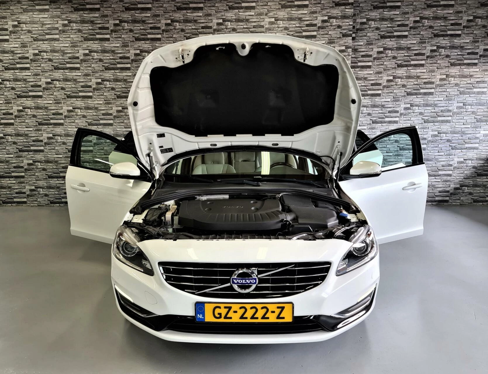 Hoofdafbeelding Volvo V60