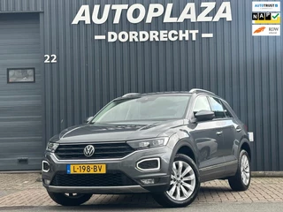Volkswagen T-Roc 1.5 TSI Sport VIRTUAL | NAVI