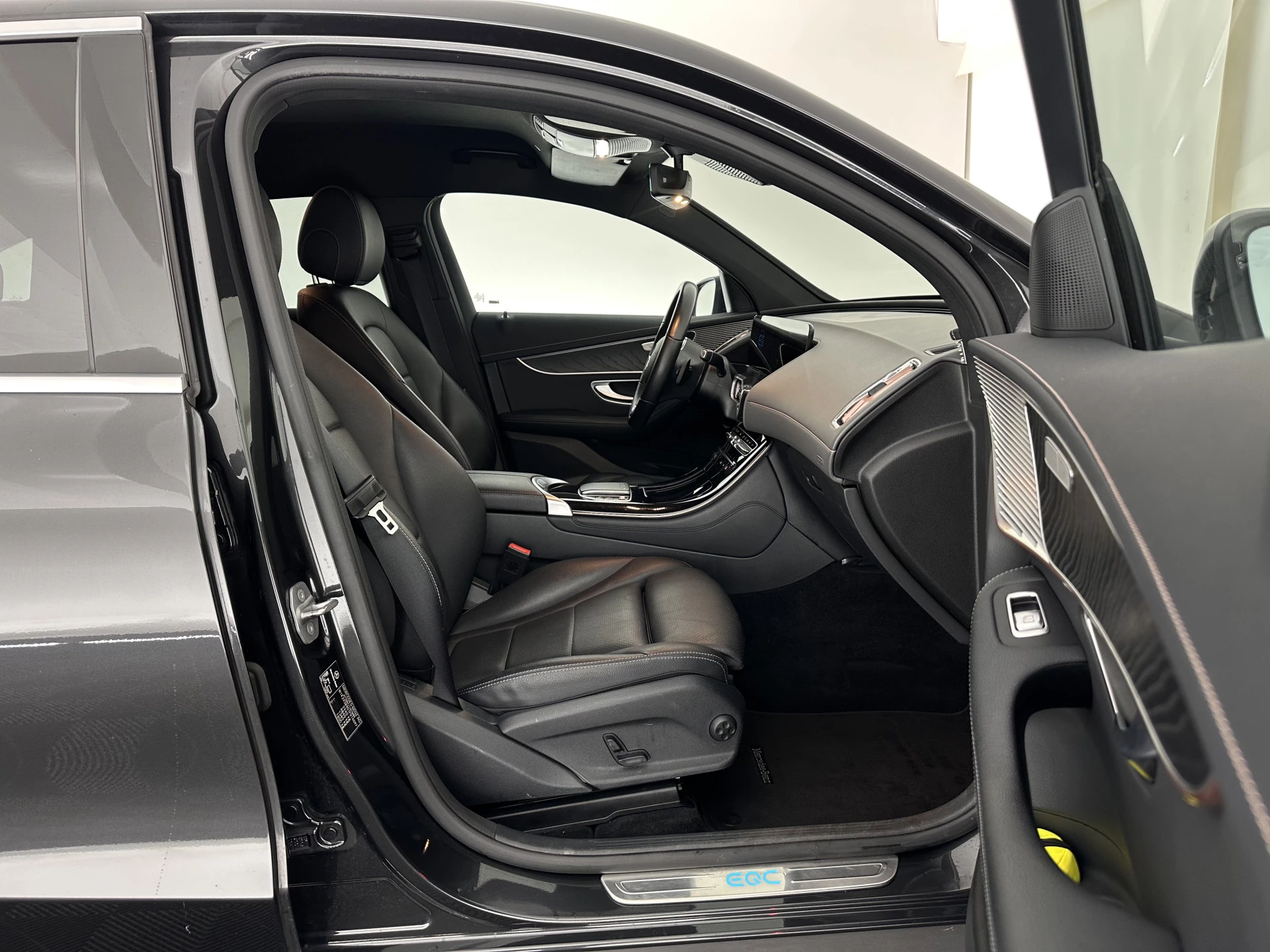 Hoofdafbeelding Mercedes-Benz EQC