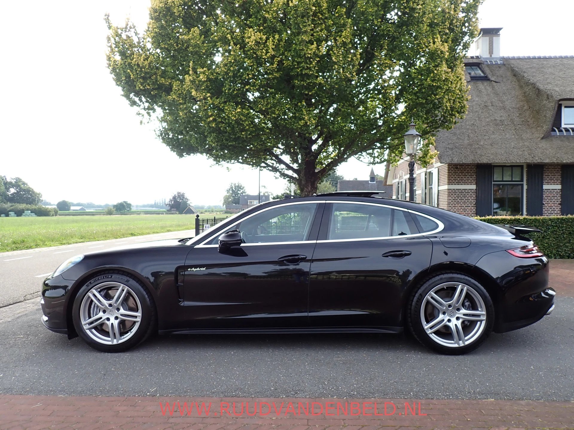 Hoofdafbeelding Porsche Panamera