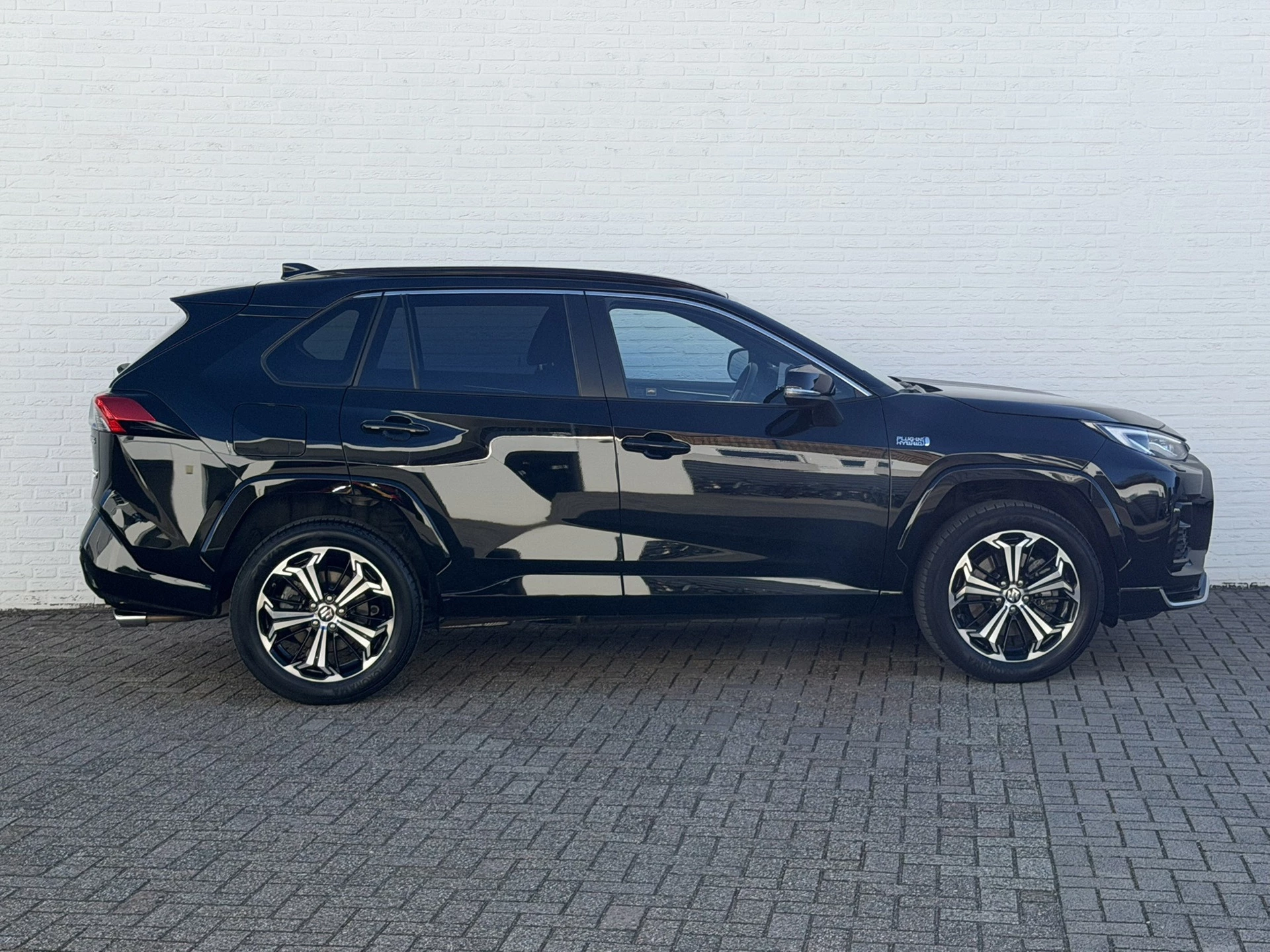 Hoofdafbeelding Suzuki Across