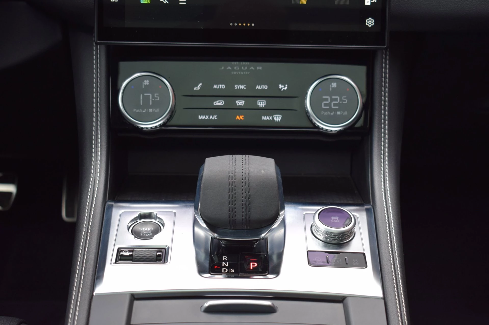 Hoofdafbeelding Jaguar F-PACE
