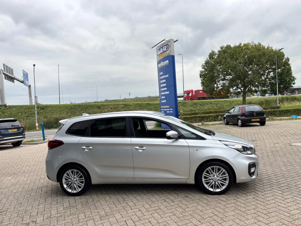 Hoofdafbeelding Kia Carens