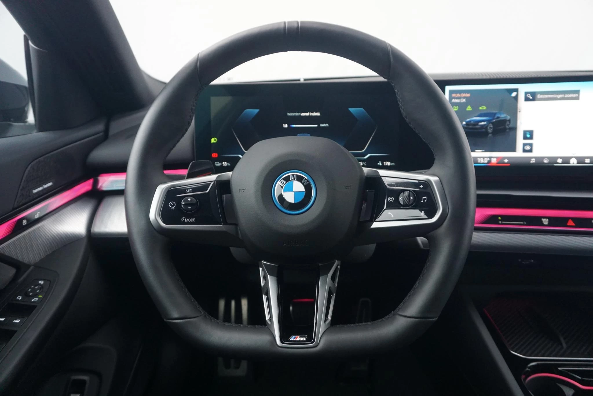 Hoofdafbeelding BMW i5