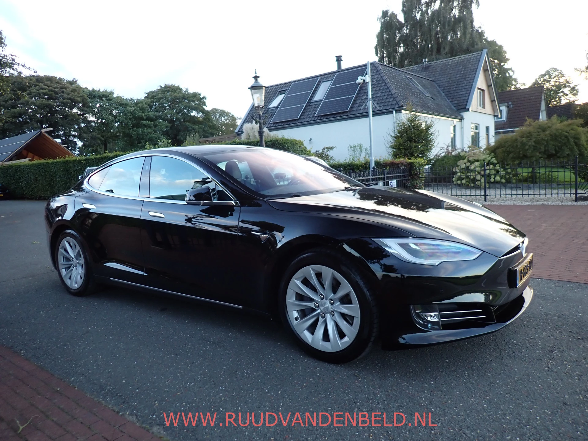 Hoofdafbeelding Tesla Model S
