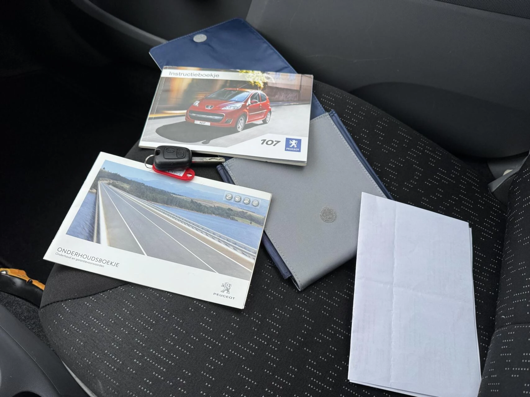 Hoofdafbeelding Peugeot 107