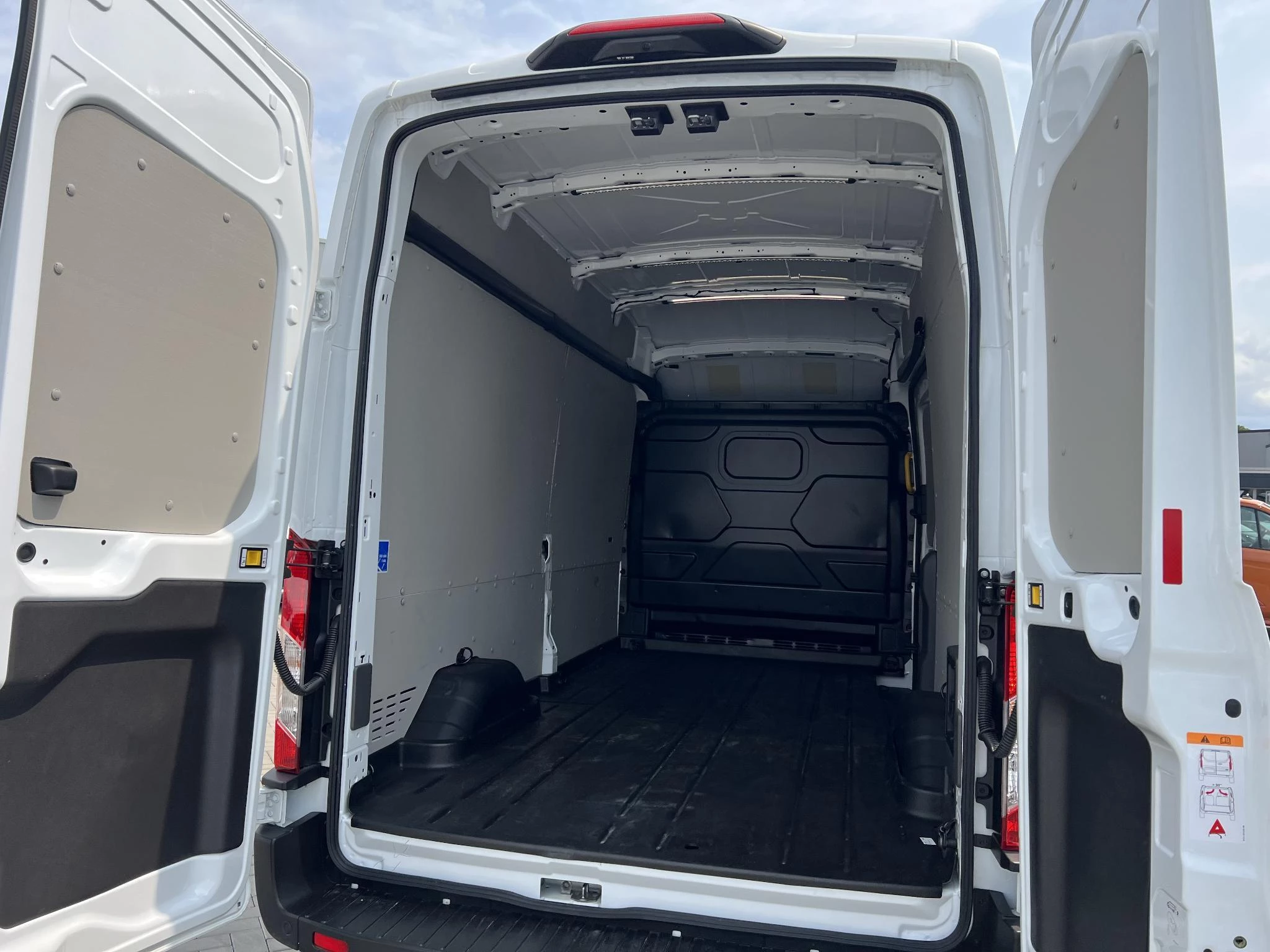 Hoofdafbeelding Ford E-Transit