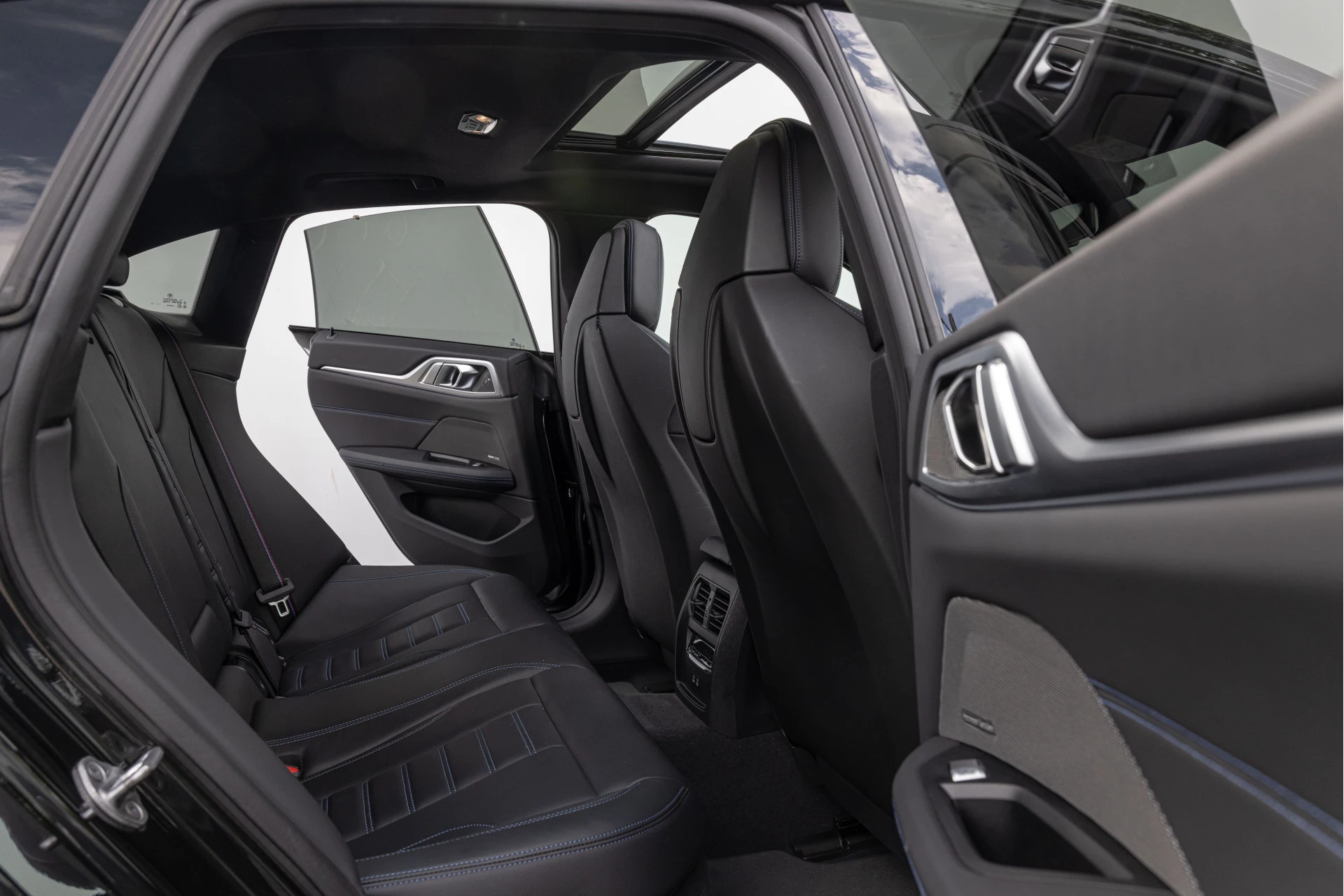 Hoofdafbeelding BMW i4
