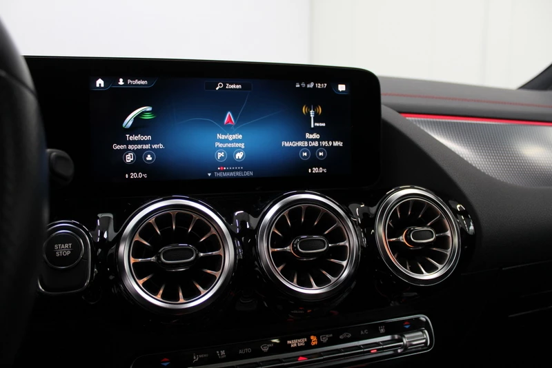 Hoofdafbeelding Mercedes-Benz EQA