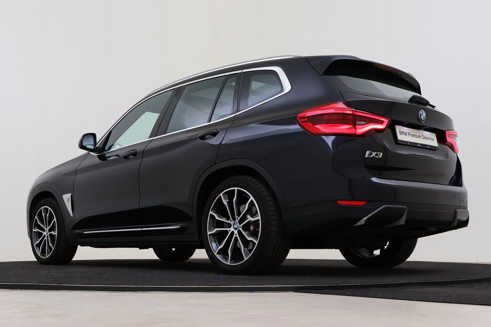 Hoofdafbeelding BMW iX3