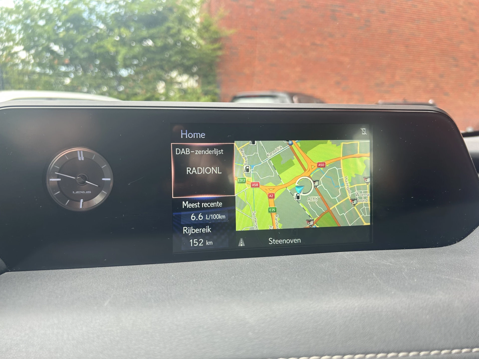 Hoofdafbeelding Lexus UX