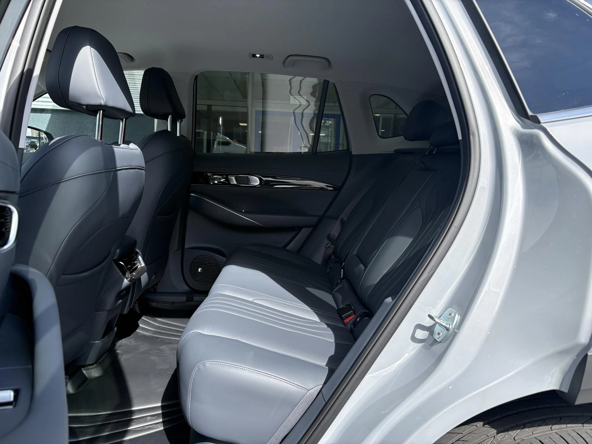 Hoofdafbeelding Geely E5
