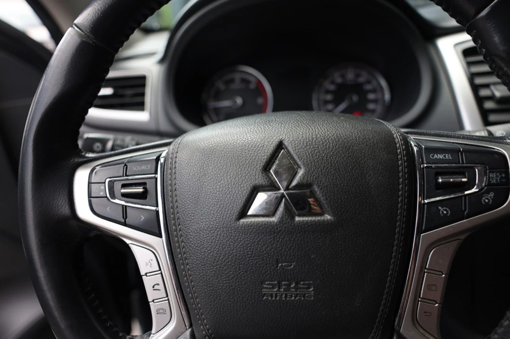Hoofdafbeelding Mitsubishi L200