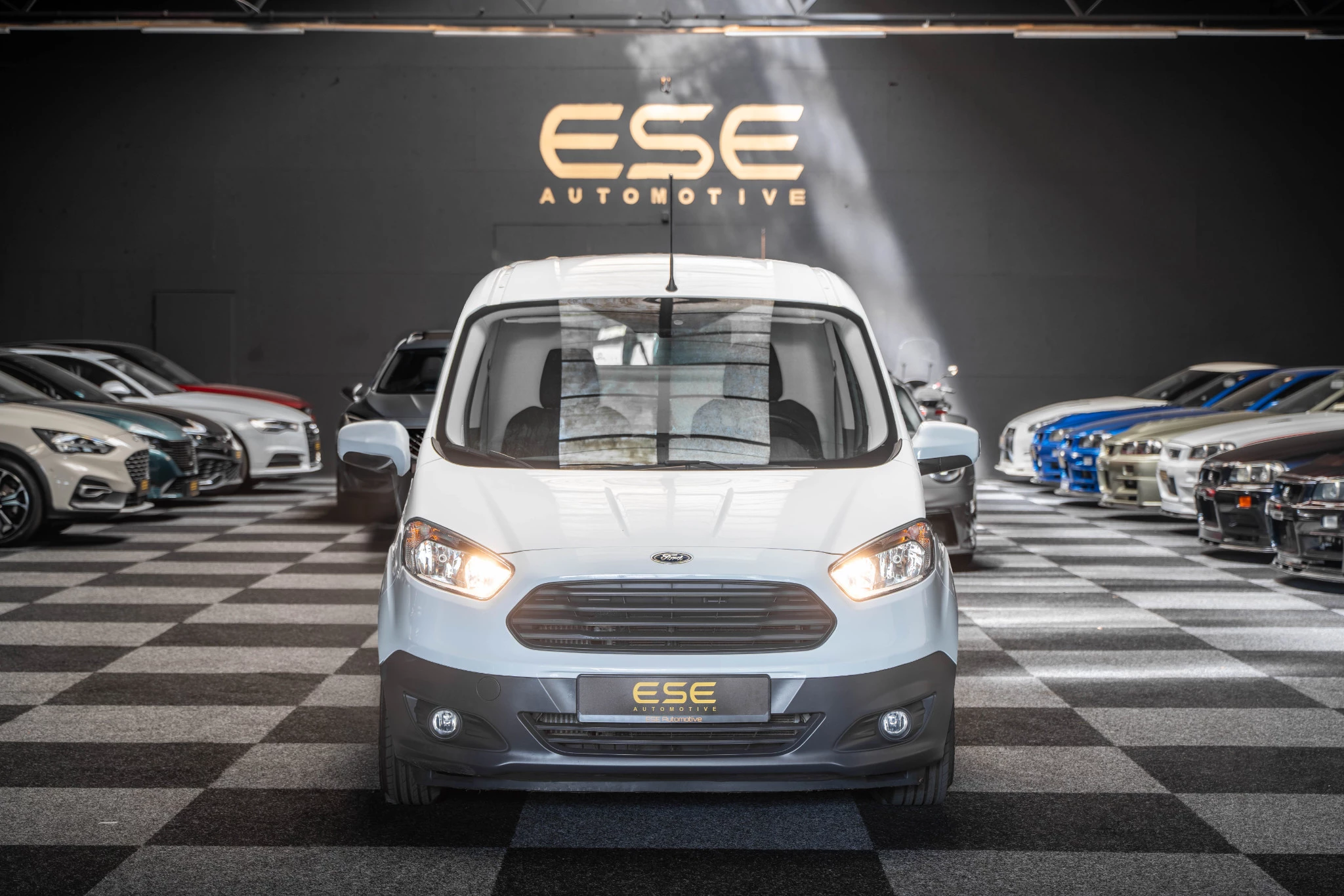 Hoofdafbeelding Ford Transit Courier
