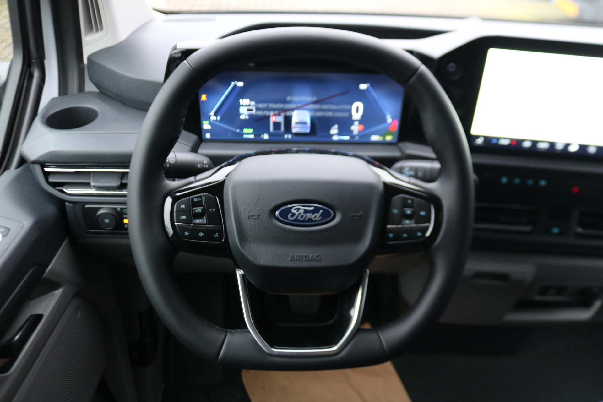 Hoofdafbeelding Ford E-Transit Custom