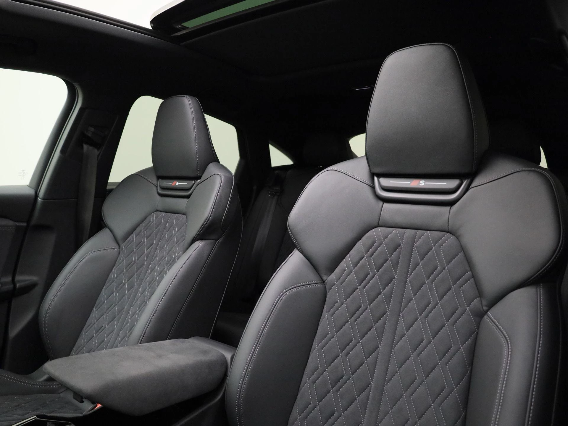 Hoofdafbeelding Audi Q6 e-tron