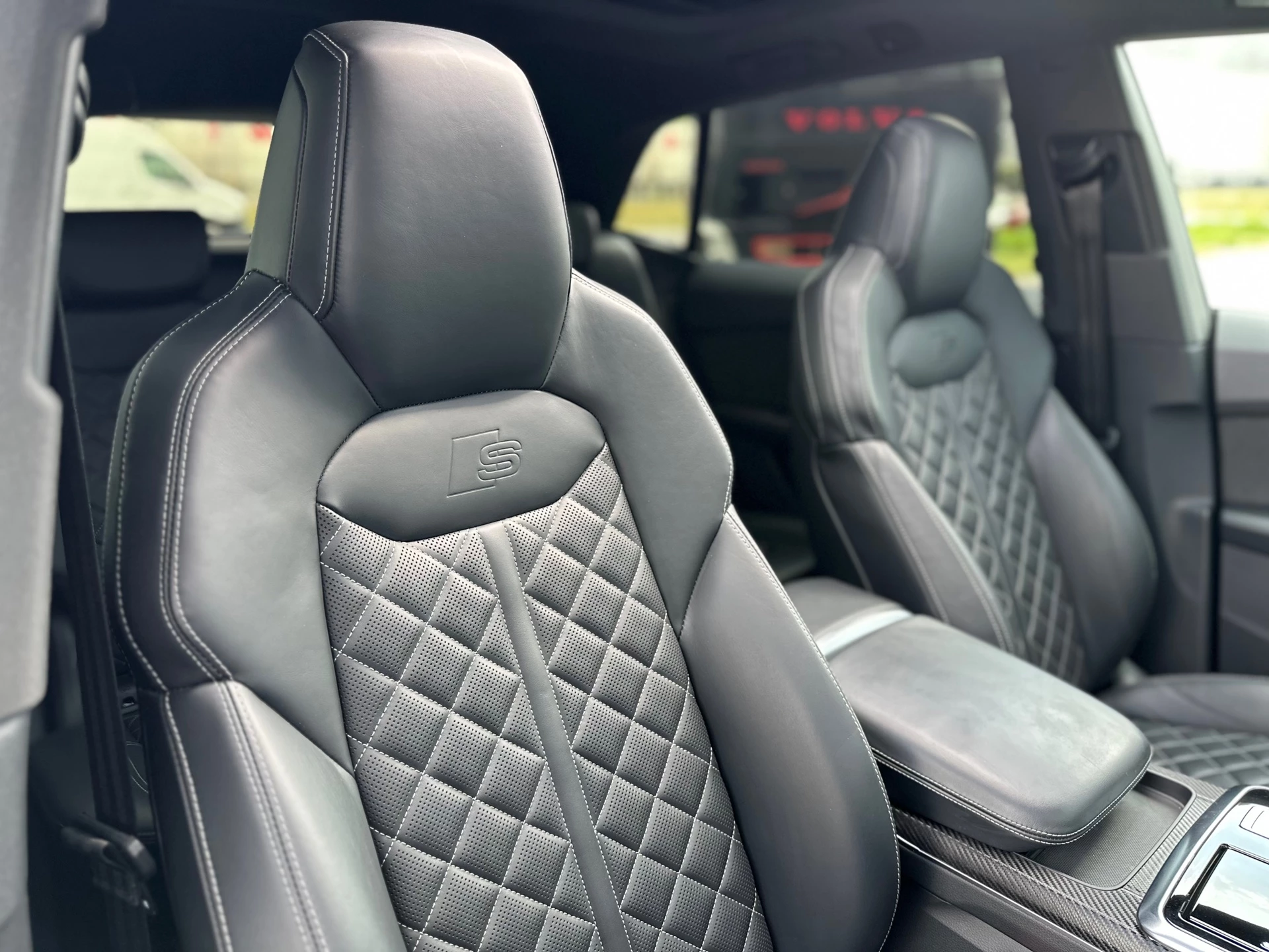 Hoofdafbeelding Audi Q8