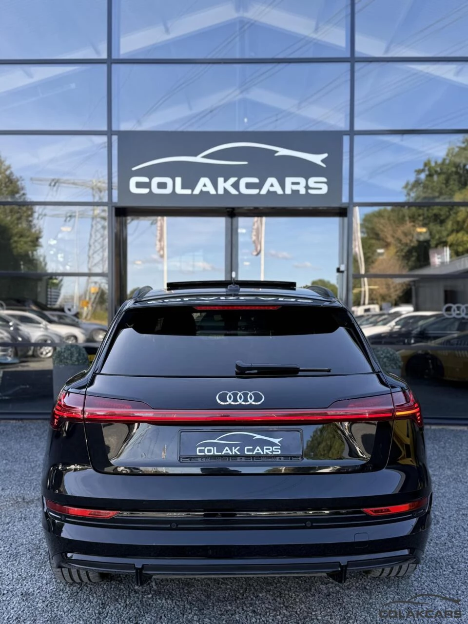 Hoofdafbeelding Audi e-tron