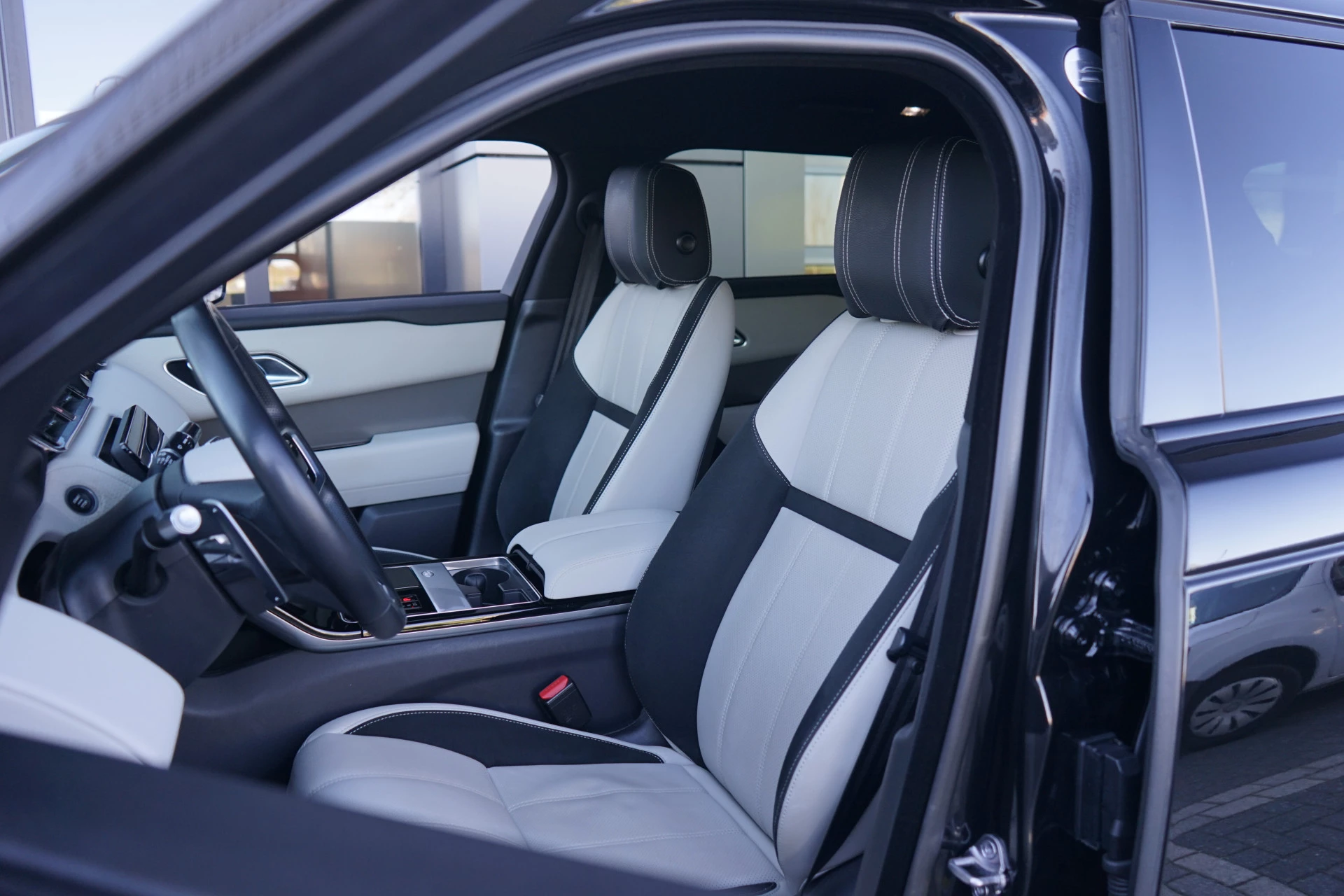 Hoofdafbeelding Land Rover Range Rover Velar