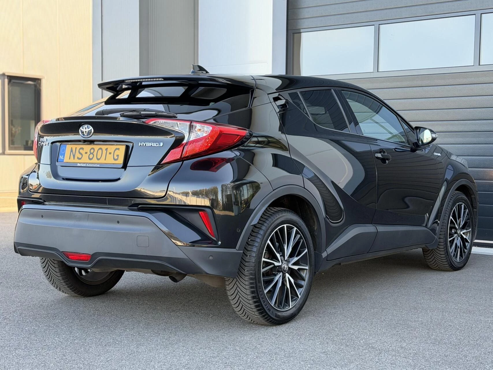 Hoofdafbeelding Toyota C-HR
